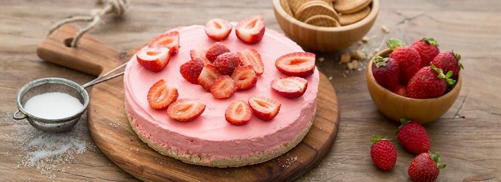 Cheesecake rosa di yogurt alla fragola - Cucina Naturale