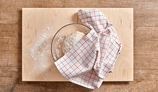 Pizza napoletana preparazione 2 Pizza napoletana preparazione 2