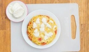 servire la frittata di pasta servire la frittata di pasta