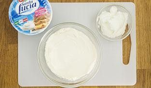 unire il mascarpone ai tuorli unire il mascarpone ai tuorli