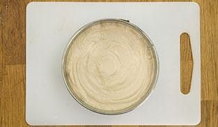 stendere il composto nella teglia stendere il composto nella teglia