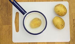 bollire le patate con la buccia bollire le patate con la buccia