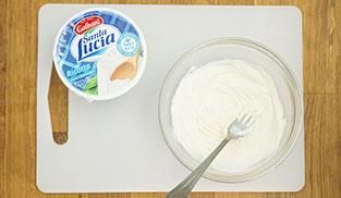 lavorare a crema con la forchetta la ricotta lavorare a crema con la forchetta la ricotta